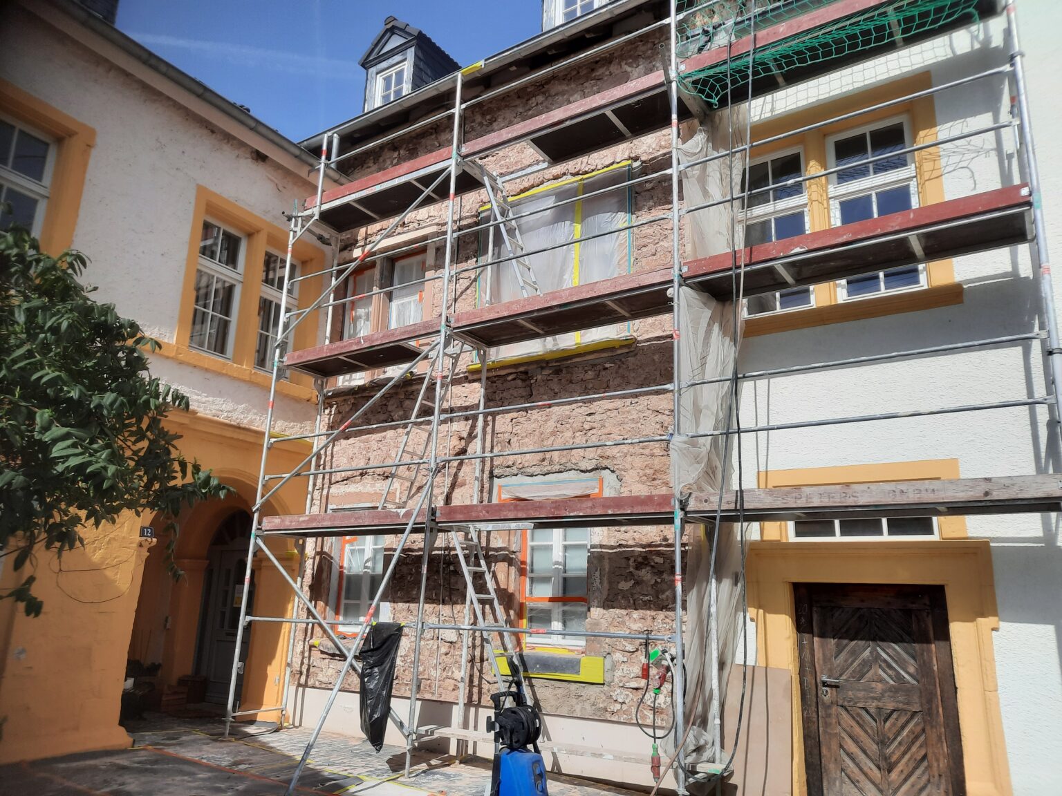 fassadenrenovierung–altbau–mehrwert